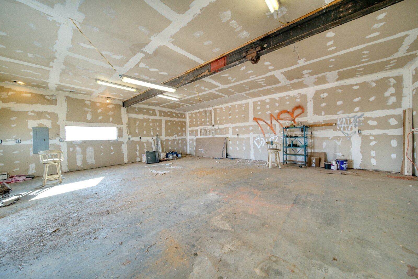 Dry Lining & Plasterboarding